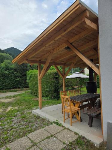Benji's Apartment - Apartment im Grünen (Benji's Apartment - Apartment im Grunen) in 穆茲賀芬