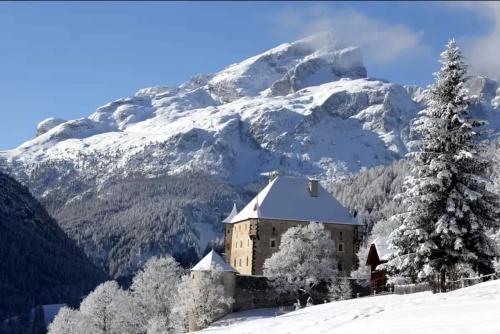 Luxury Chalet at the Foot of the Dolomites by the Castle