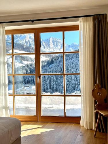 Surrounded by green - Luxury Chalet at the foot of the Dolomites 3