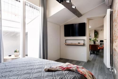 Sleeps 5