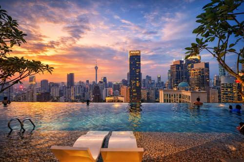 Home town by Kuala Lumpur A X O N Suites