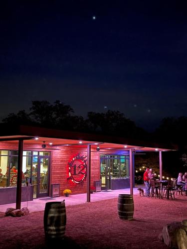 Comfy Glamping at 12 Fires in Johnson City (TX)