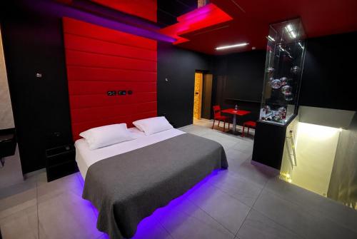 Motel Venus Madrid Norte Room Type - Deluxe Suite with Spa Bath