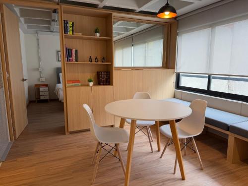Praga Suites 6 New Cozy 1BR Unbeatable Location