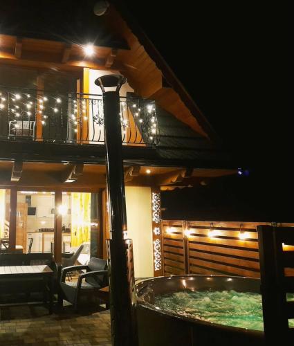 Domki Na Brzyzku – khách sạn tại Guty