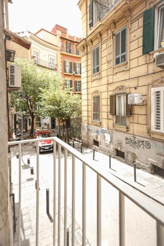 Cariati 25 Suite Napoli - image 3