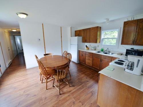 Sea Breeze Cottages in Ingonish Beach (NS)