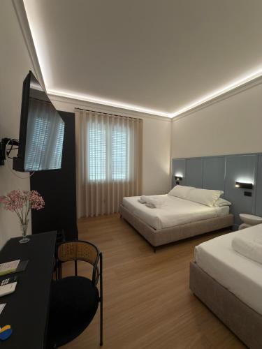 Maison Riviera - Room & Suite