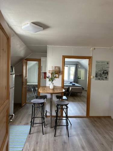 Loft apartment with 3 bedrooms – khách sạn tại Gan Trung Tam