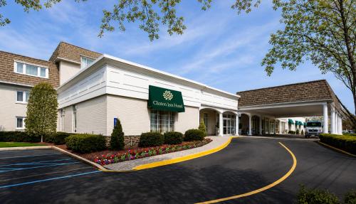Clinton Inn Hotel & Event Center
