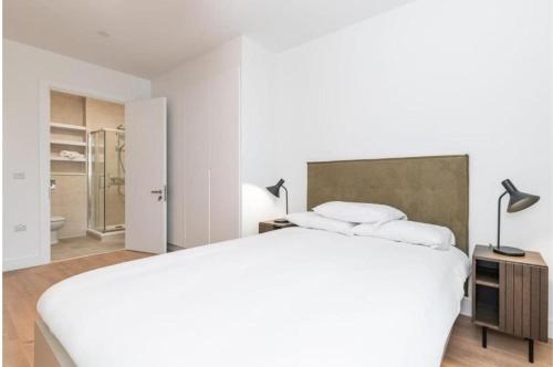 Apex Executive Apartments - The Hunt - image 9