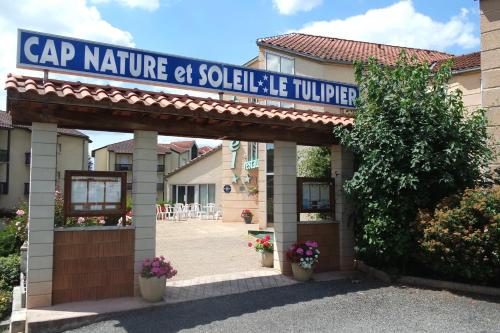 Hôtel Le Tulipier - Hotel - Cransac