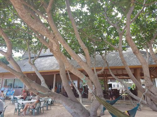 Diamond Beach Resort in Tanote Bay