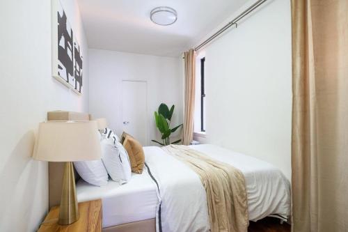 1288 UES Apartments - image 7