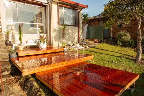 Facilities, 4BR Coastal Home - Ocean Views, backs onto forest, beach access in Bundeena