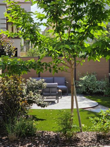 Le cocon d'Emma, appartement climatisé avec jardin et terrasse privé, parking