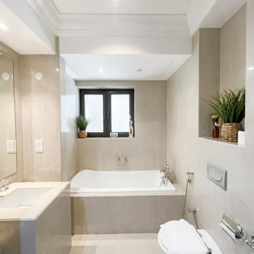 Allsopp and Allsopp - 1-Bedroom Apartment in Tajer Residences Oldtown Downtown - image 14