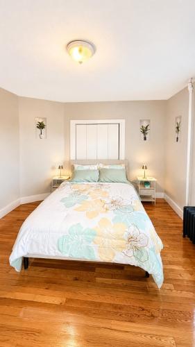 Cozy 2BR Near Tufts Sleep 5 in Medford