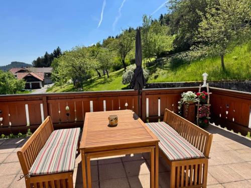 شرفة/ تراس, Ferienhaus am Bauernhof mit Terrasse nähe Wexl Arena (Ferienhaus am Bauernhof mit Terrasse nahe Wexl Arena) in Sankt Corona Am Wechsel
