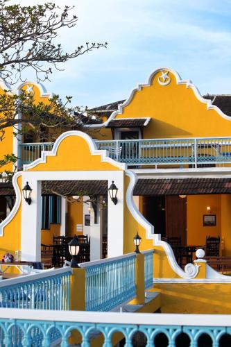 Bloom Boutique, Waterfront Fort Kochi 5