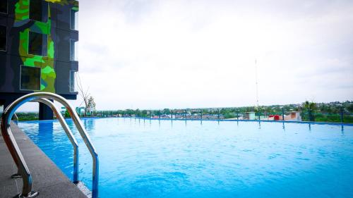 Svømmebasseng, PRIME PARK Hotel Pekanbaru in Pekanbaru