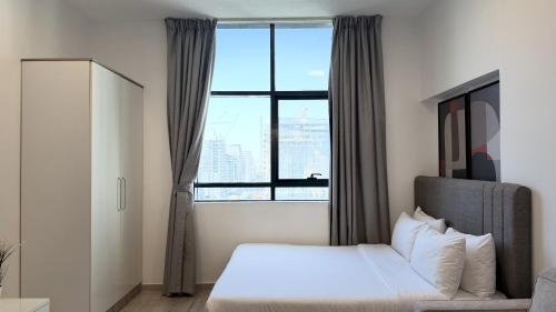 Stylish Studio Apartment at RMT Residence with Gym Pool and Free Parking - image 10