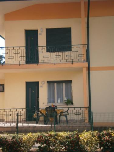 Two-Bedroom Villa image 3