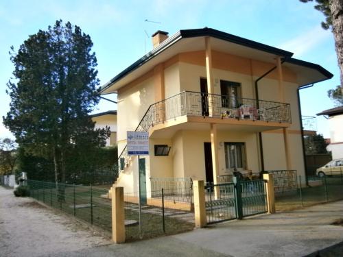 Two-Bedroom Villa image 8