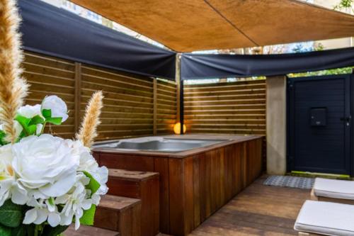 Appartement en centre ville Jacuzzi & parking - image 2