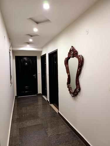 Comfortable 1 Bedroom Apartment in Bahria Town - image 4