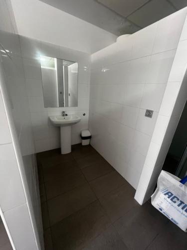 Coblanca-aan zee verwarmd zwembad wifi fitnessruimte sauna jacuzzi - image 4