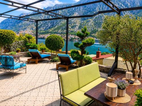 Beautiful House Lara
