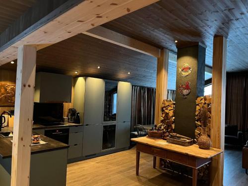 Modern mountain hut -Great view in Vevle