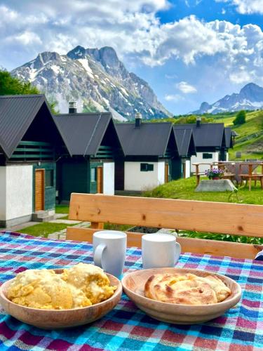 Katun Komovi in Krajista