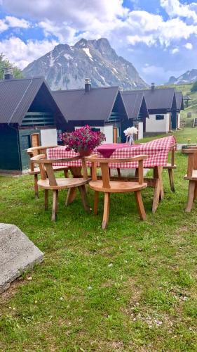 Katun Komovi in Krajista