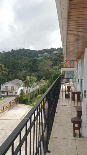 Chalés Villa Encantada (Chales Villa Encantada) in กัมโปส โด ยอร์เดา