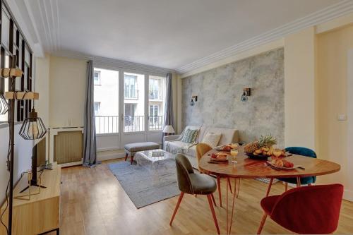 BnBNova -1BR - Champ de Mars & Eiffel Tower - image 5