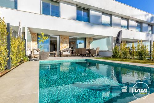 ViVi Homes - Casa Sol Estepona - Private pool - Garden - Sea View