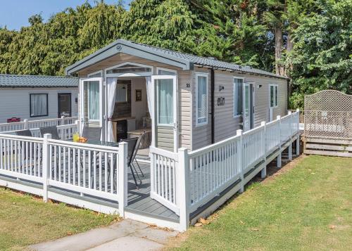 Andrewshayes Holiday Park 2