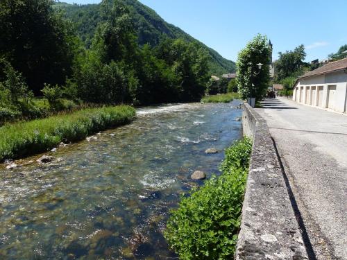 Welcoming flat in a stunning montain scenery in Luzenac