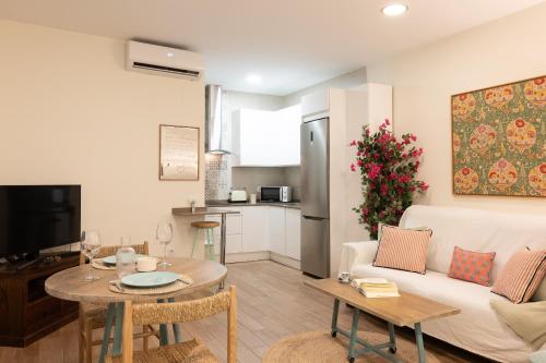 Apartamento Aitana, vistas Iglesia Magdalena desde Azotea, Séville