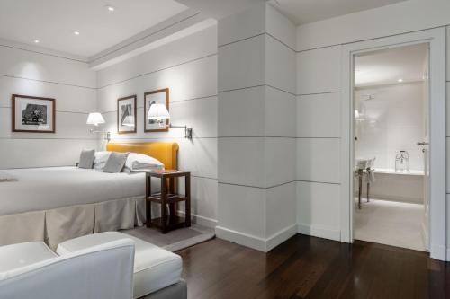 2 twin beds