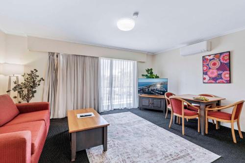. Charming Suite Easy Access 2 CBD by Custom Bnb Hosting
