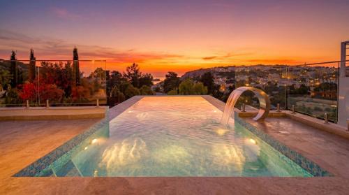 Maltese Luxury Villas - Sunset Infinity Pools, Indoor Heated Pools and More! - St. Julian's Maltese Luxury Villas - Sunset Infinity Pools, Indoor Heated Pools and More! - St. Julian's