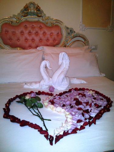 インペリアル ルームズ ラグジュアリー ゲスト ハウス