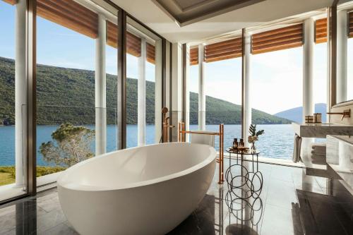 ทัศนียภาพ, One&Only Portonovi in แฮร์เซ็ก โนวี่