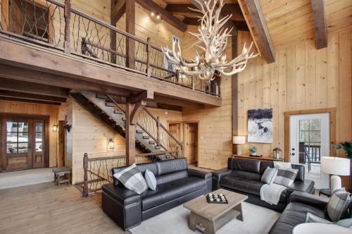 Chalet Patnord - Bord de l'eau, Spa, Foyer in Val-des-Lacs (QC)