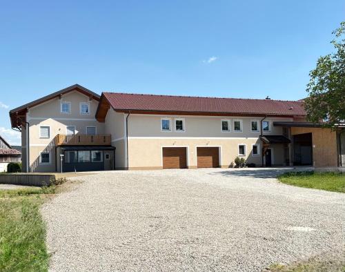 A szálláshely kívülről, Hofbauers Gästezimmer (Hofbauers Gastezimmer) in Kirchberg bei Mattighofen