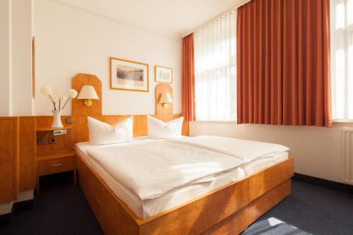 Standard Double Room room in Hotel Kastanienhof