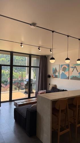 Black & White Villas – khách sạn tại Bukovel